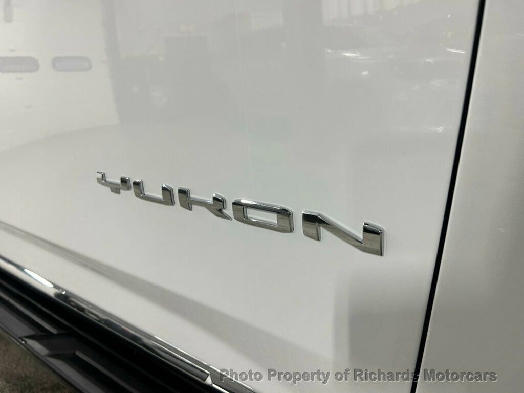 2025 GMC Yukon XL 4WD 4dr Elevation - Summit White exterior view 11