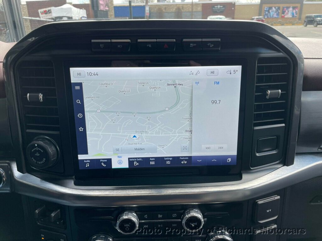 2022 Ford F-150 LARIAT 4WD SuperCrew 5.5' Box - Agate Black Metallic exterior view 16