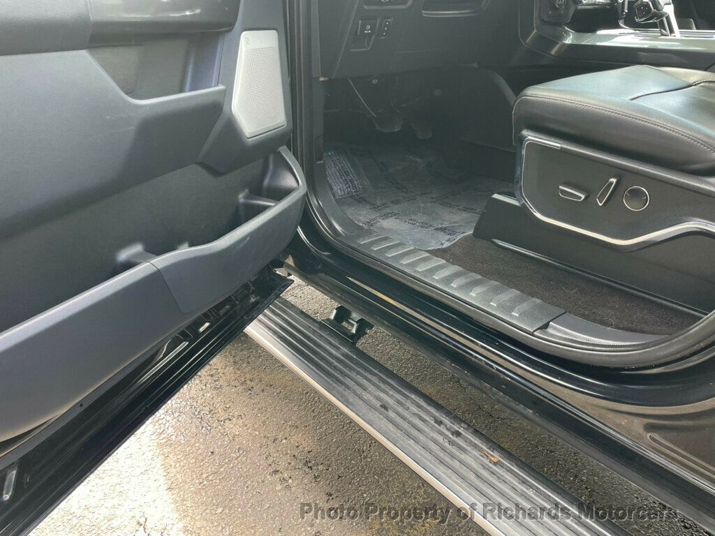 2022 Ford F-150 LARIAT 4WD SuperCrew 5.5' Box - Agate Black Metallic exterior view 8