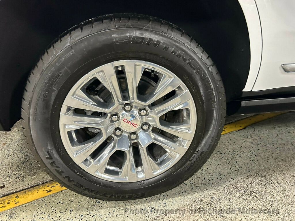 2025 GMC Yukon 4WD 4dr Denali - Summit White exterior view 13