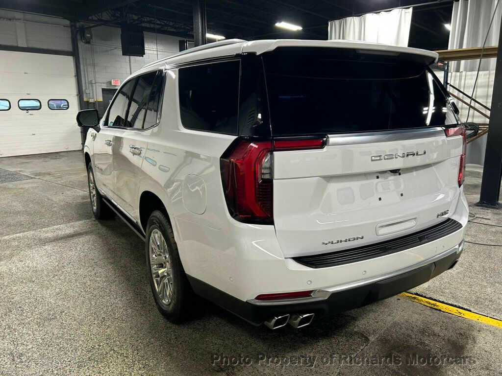 2025 GMC Yukon 4WD 4dr Denali - Summit White exterior view 6
