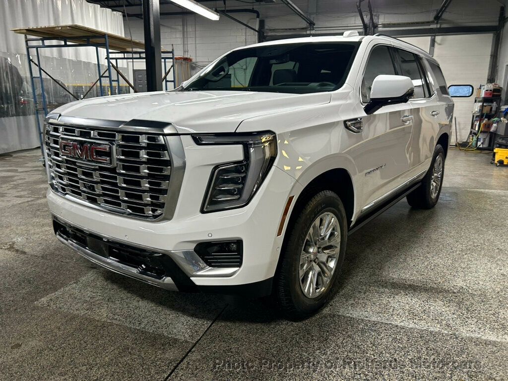 2025 GMC Yukon 4WD 4dr Denali - Summit White exterior view 8