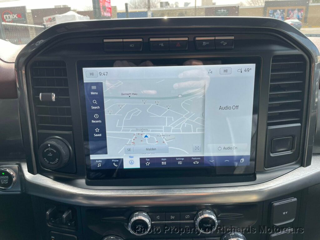 2022 Ford F-150 LARIAT 4WD SuperCrew 5.5' Box - Oxford White exterior view 14