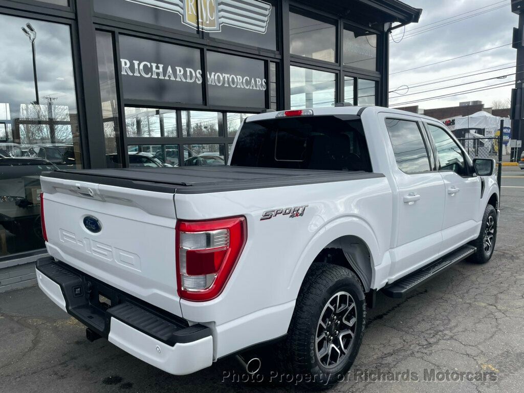 2022 Ford F-150 LARIAT 4WD SuperCrew 5.5' Box - Oxford White exterior view 3