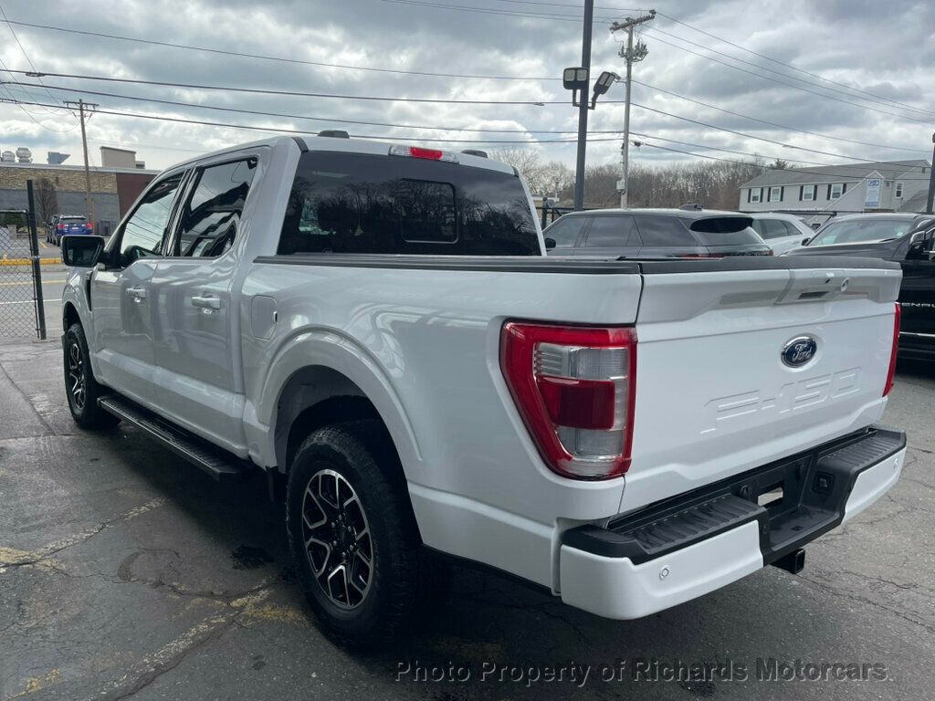 2022 Ford F-150 LARIAT 4WD SuperCrew 5.5' Box - Oxford White exterior view 6