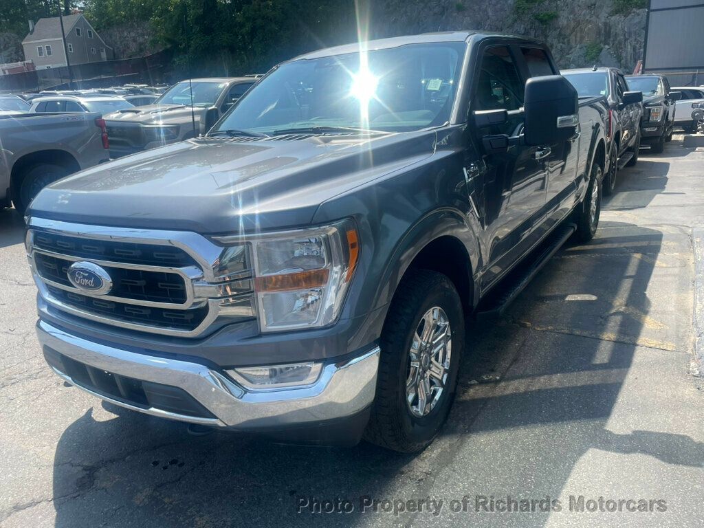 2023 Ford F-150 XLT 4WD SuperCrew 6.5' Box - Azure Gray Metallic Tri-Coat exterior view 4