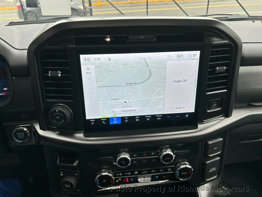 2026 Ford F-150 LARIAT 4WD SuperCrew 5.5' Box - Avalanche exterior view 18