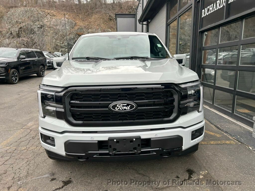 2026 Ford F-150 LARIAT 4WD SuperCrew 5.5' Box - Avalanche exterior view 7