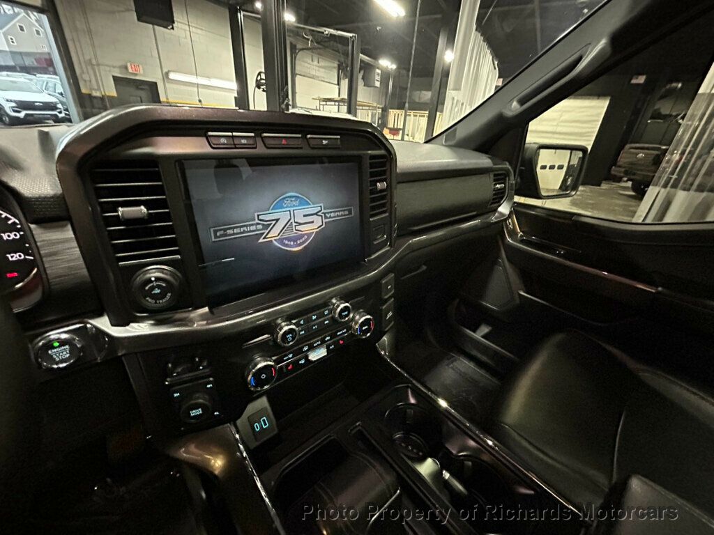 2023 Ford F-150 XLT 4WD SuperCrew 5.5' Box - Agate Black Metallic exterior view 16