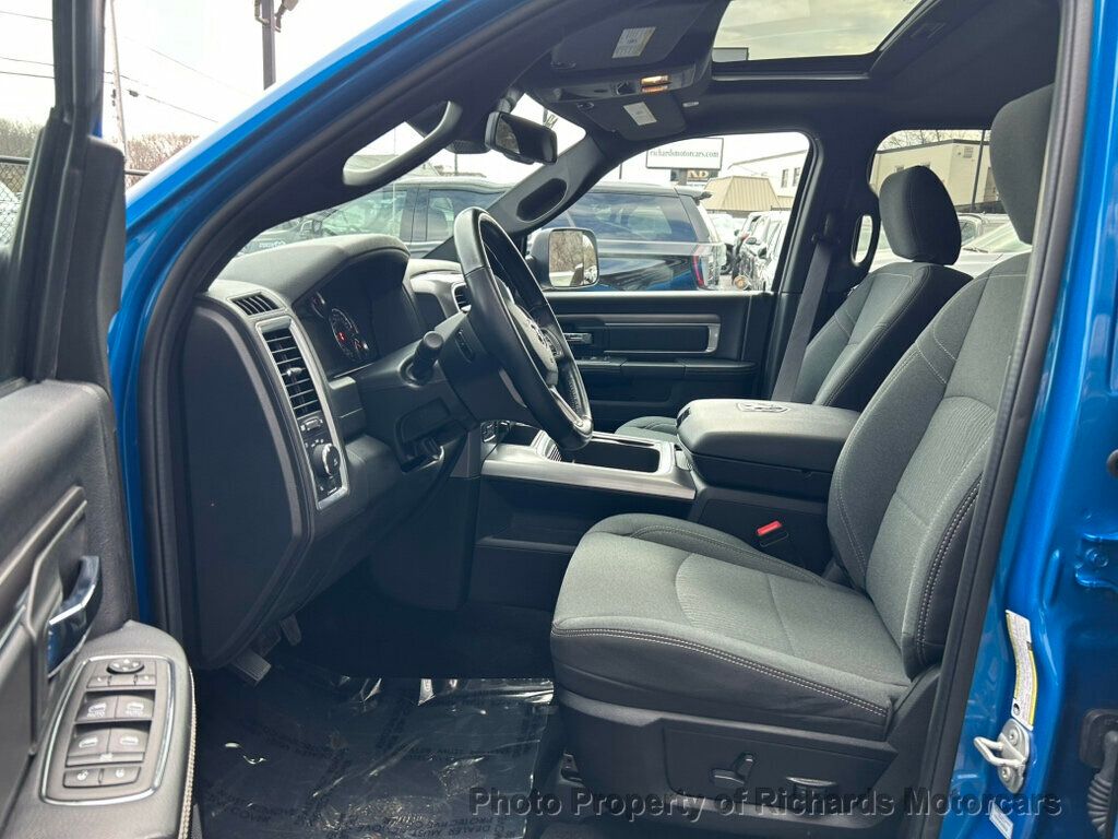 2023 Ram 1500 Classic Warlock 4x4 Crew Cab 5'7