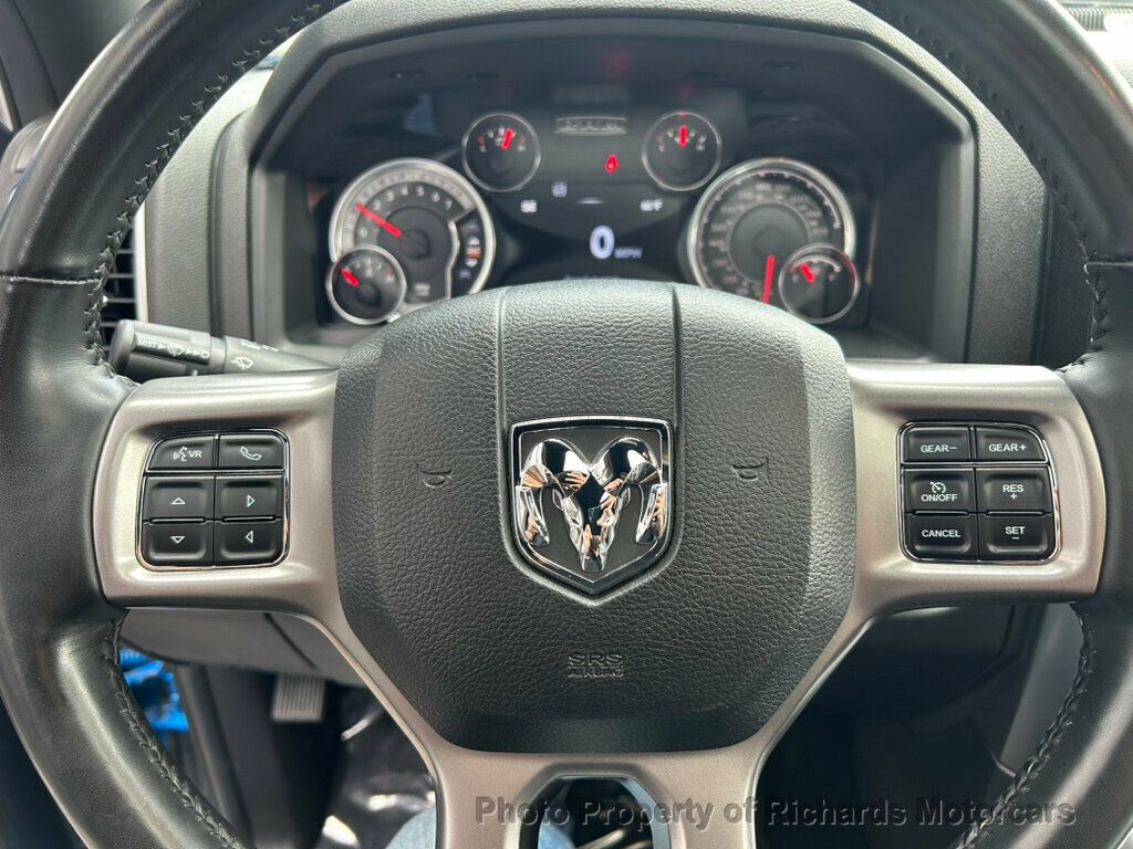 2023 Ram 1500 Classic Warlock 4x4 Crew Cab 5'7