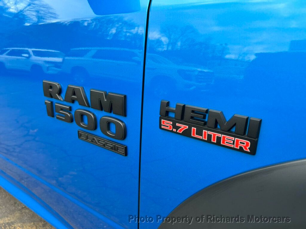 2023 Ram 1500 Classic Warlock 4x4 Crew Cab 5'7