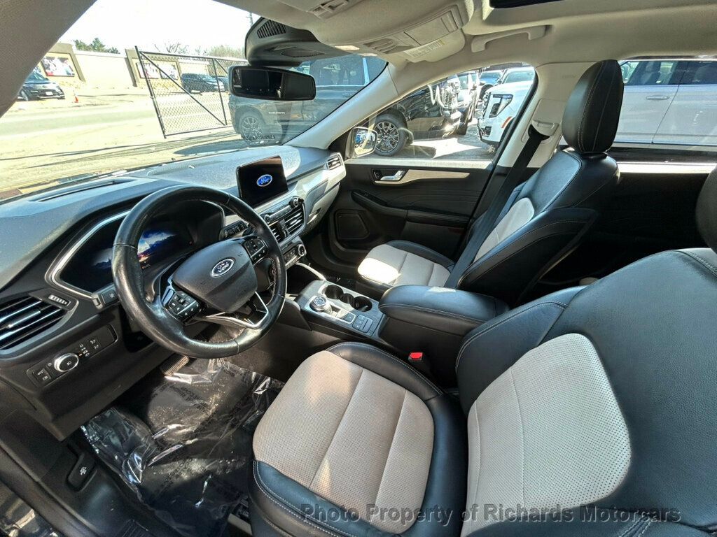 2022 Ford Escape Titanium Hybrid AWD - Carbonized Gray Metallic exterior view 12