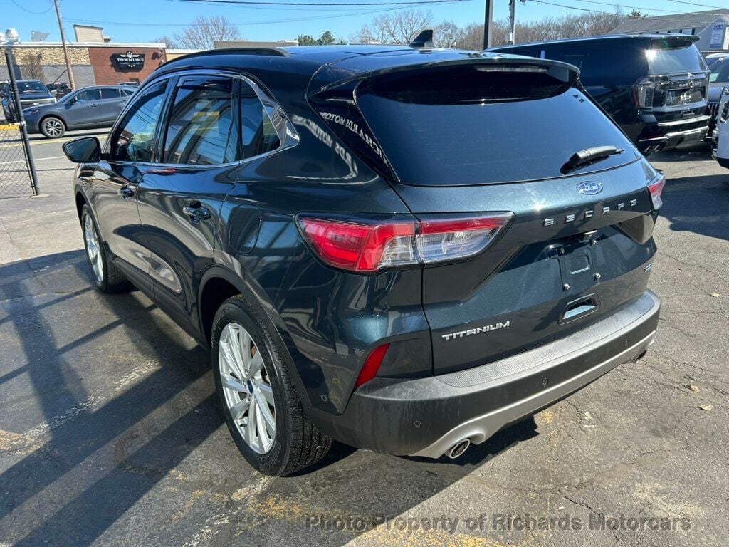 2022 Ford Escape Titanium Hybrid AWD - Carbonized Gray Metallic exterior view 4
