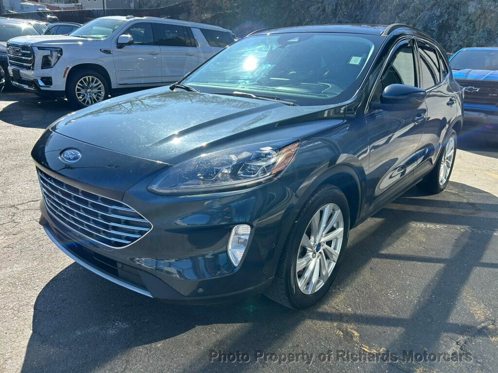 2022 Ford Escape Titanium Hybrid AWD - Carbonized Gray Metallic exterior view 5