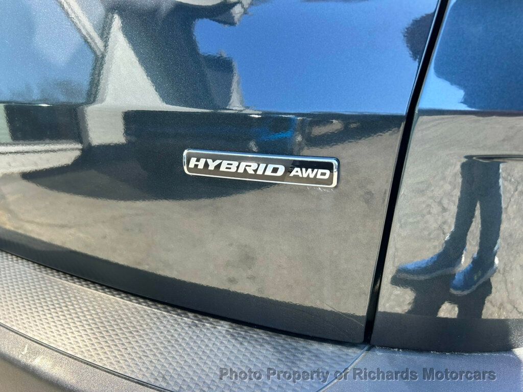 2022 Ford Escape Titanium Hybrid AWD - Carbonized Gray Metallic exterior view 9