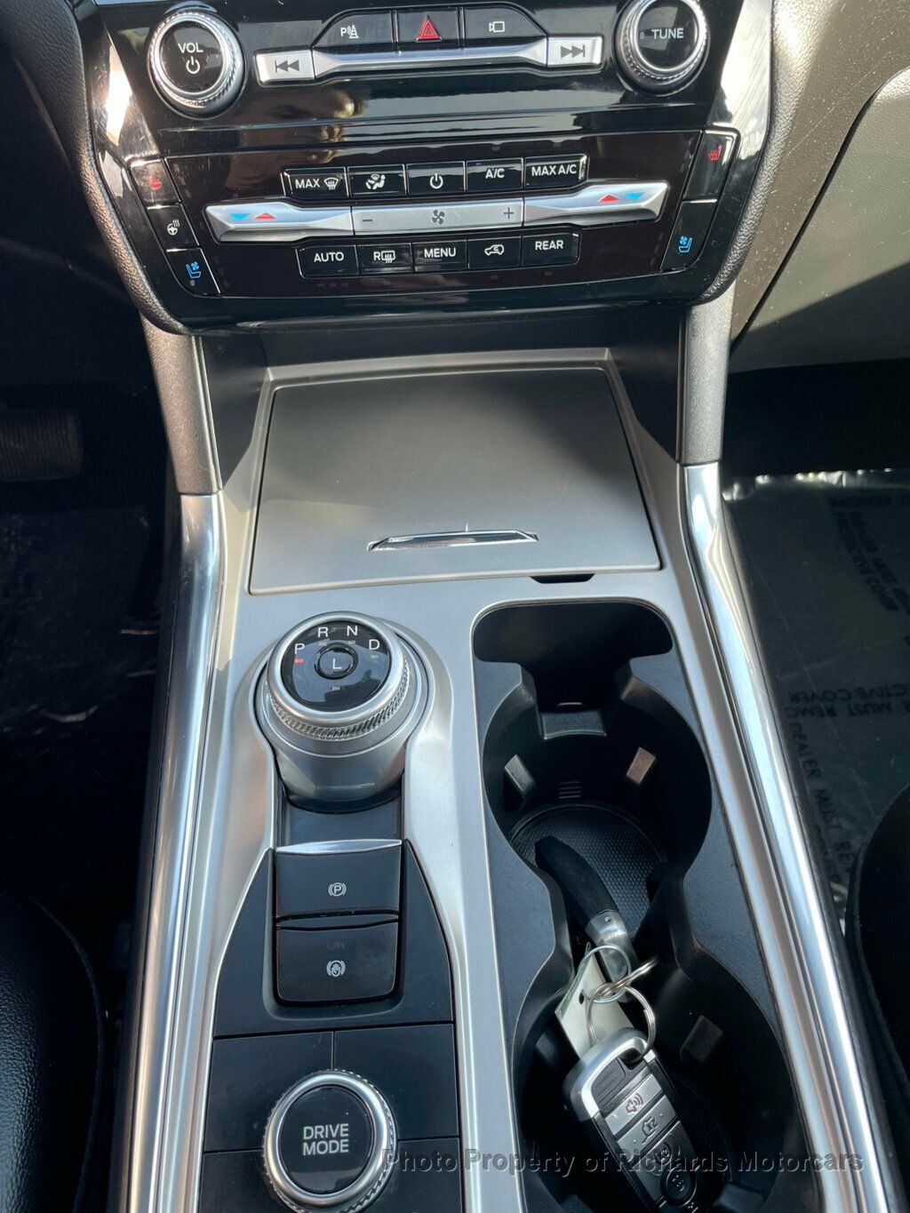 2022 Ford Explorer Limited 4WD - Carbonized Gray Metallic exterior view 15