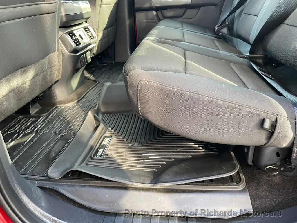 2022 Ford F-150 XLT 4WD SuperCrew 6.5' Box - Rapid Red Metallic Tinted Clearcoat exterior view 18