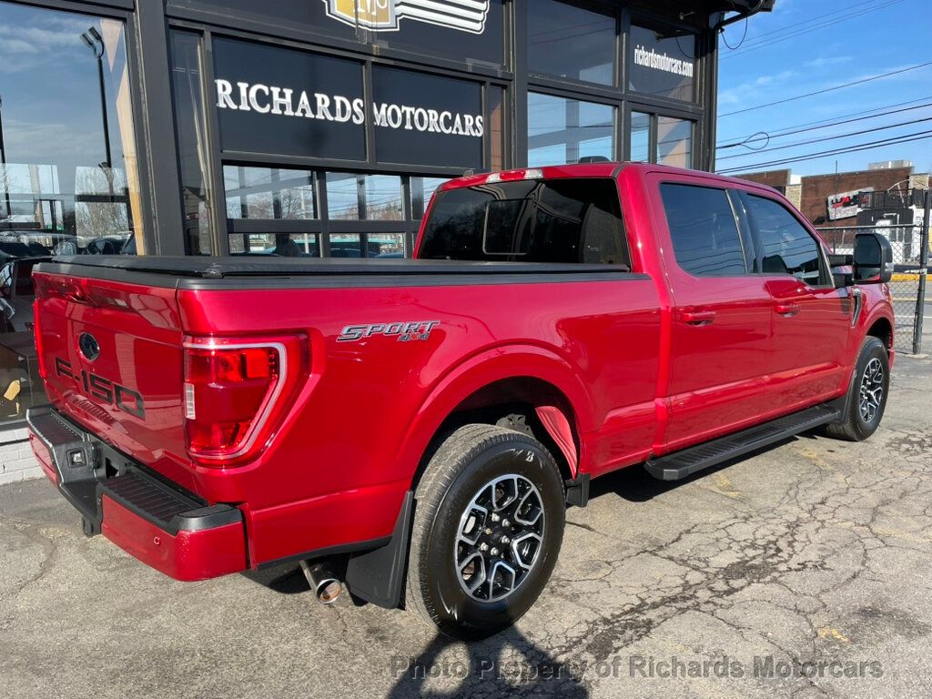 2022 Ford F-150 XLT 4WD SuperCrew 6.5' Box - Rapid Red Metallic Tinted Clearcoat exterior view 2