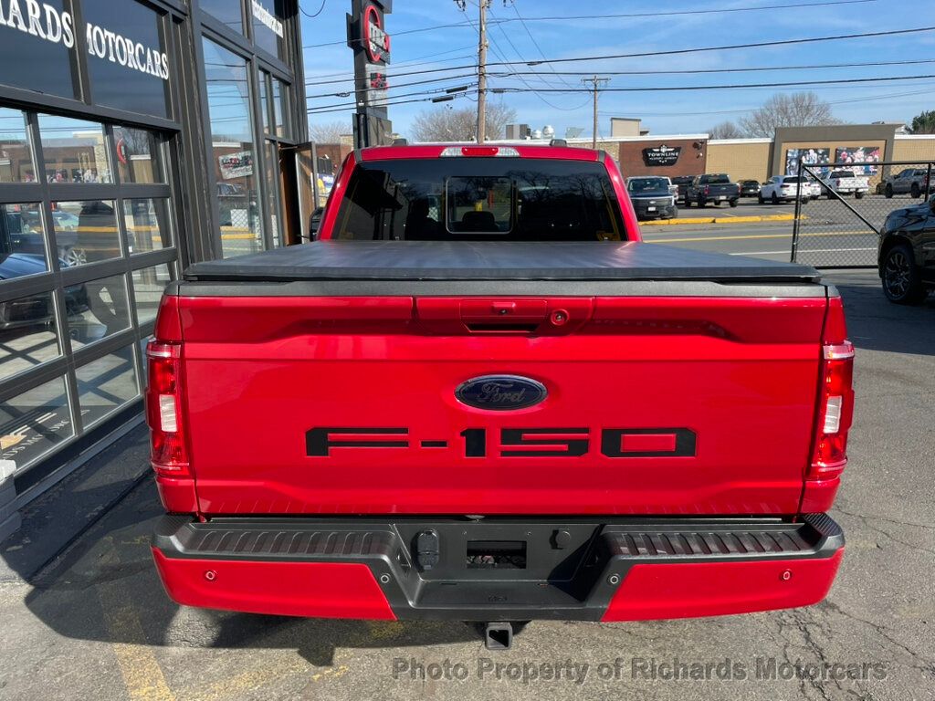 2022 Ford F-150 XLT 4WD SuperCrew 6.5' Box - Rapid Red Metallic Tinted Clearcoat exterior view 5