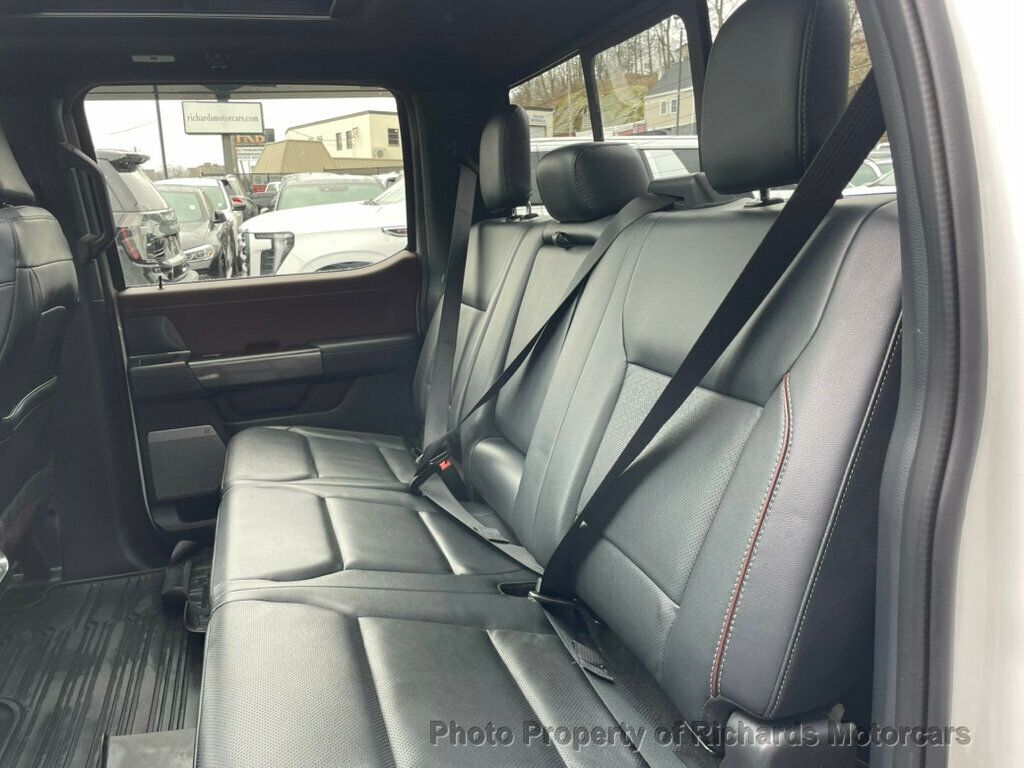 2023 Ford F-150 LARIAT 4WD SuperCrew 5.5' Box - Oxford White exterior view 19