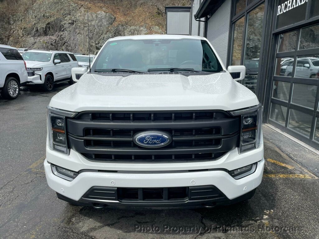 2023 Ford F-150 LARIAT 4WD SuperCrew 5.5' Box - Oxford White exterior view 4
