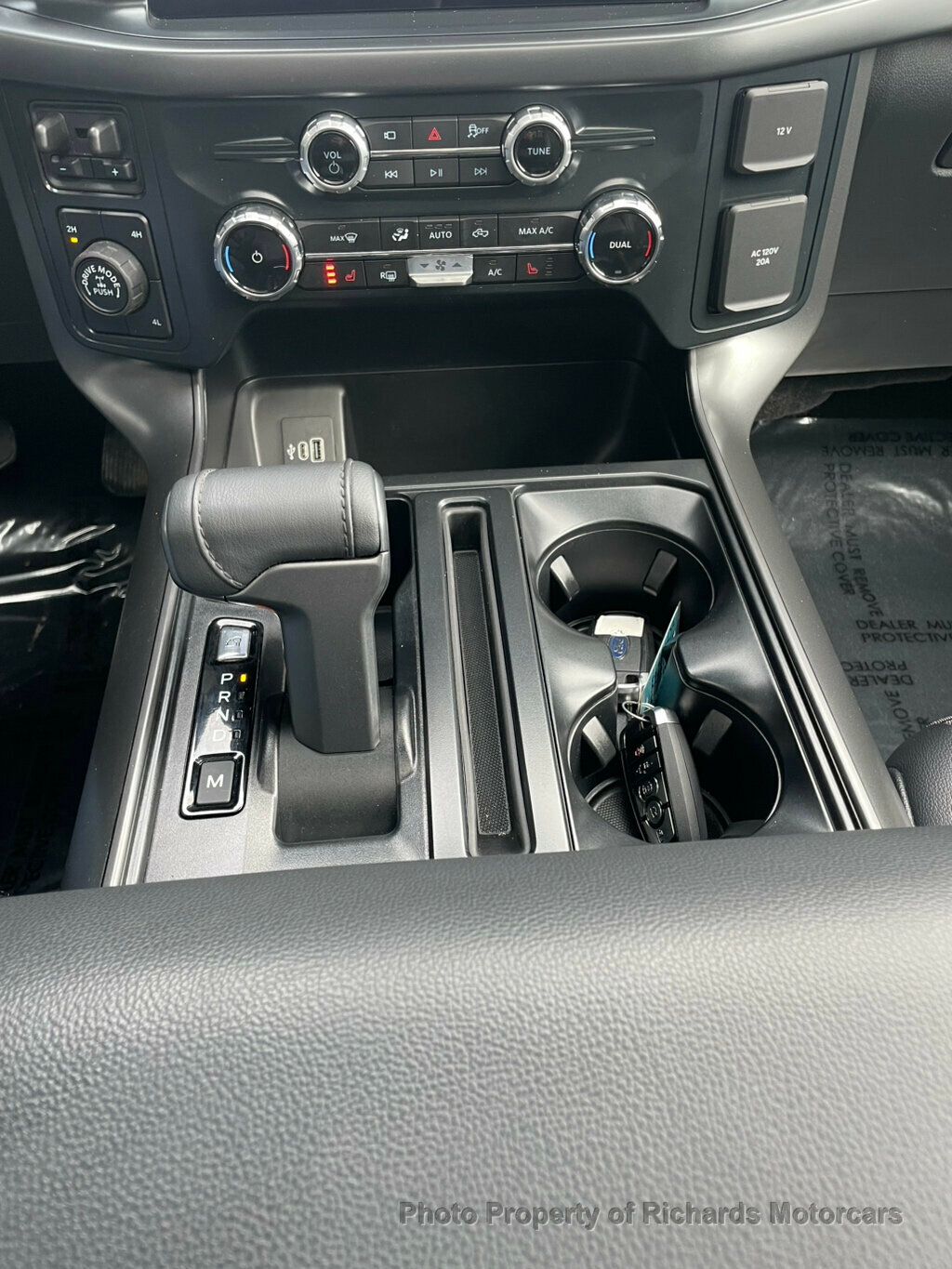 2025 Ford F-150 Tremor 4WD SuperCrew 5.5' Box - Oxford White exterior view 18