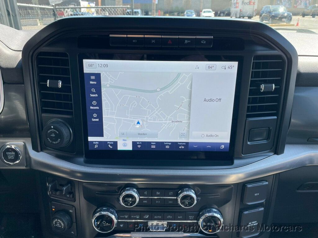 2022 Ford F-150 Raptor 4WD SuperCrew 5.5' Box - Oxford White exterior view 17