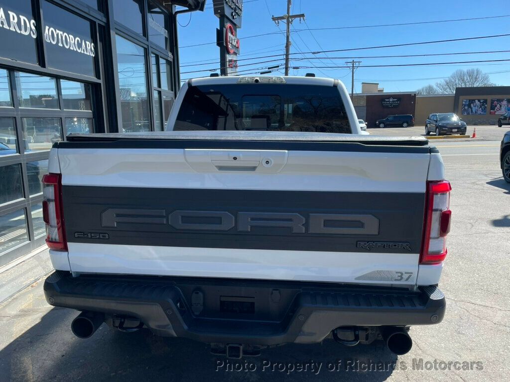 2022 Ford F-150 Raptor 4WD SuperCrew 5.5' Box - Oxford White exterior view 6