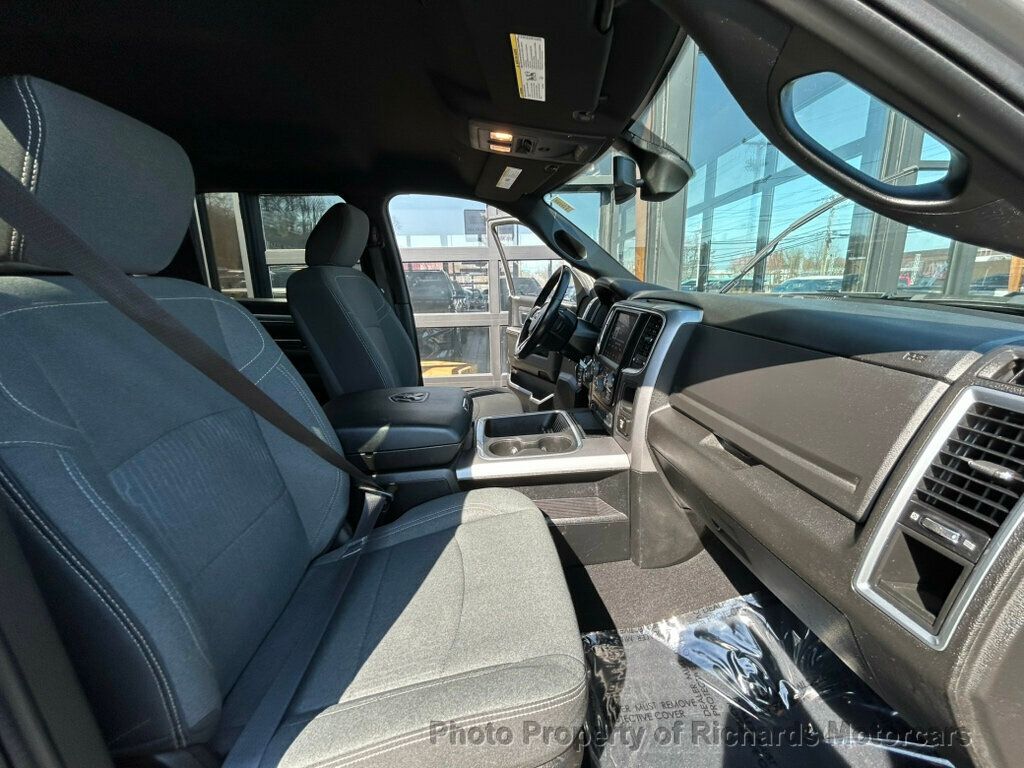 2022 Ram 1500 Classic Warlock 4x4 Crew Cab 5'7