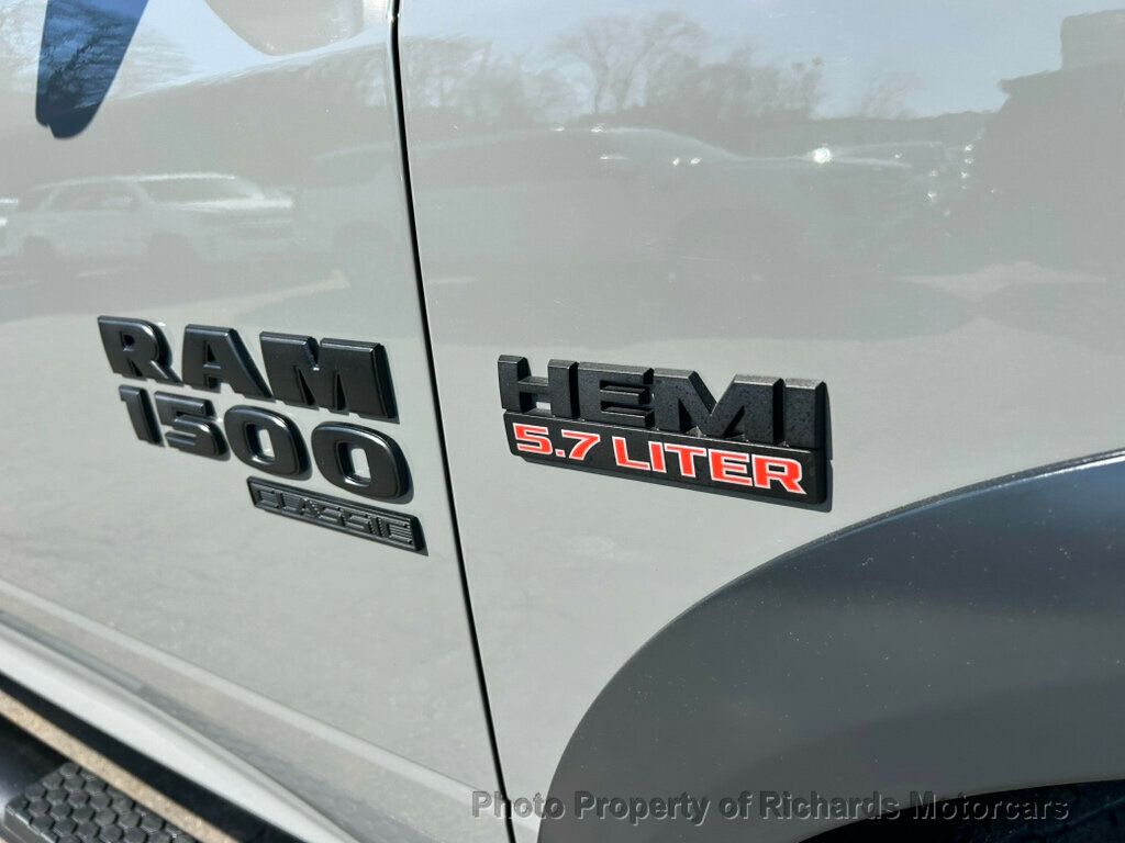 2022 Ram 1500 Classic Warlock 4x4 Crew Cab 5'7