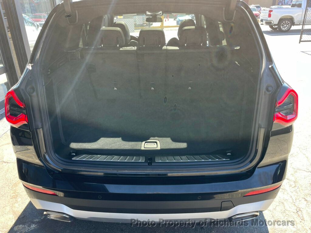 2023 BMW X3 xDrive30i Sports Activity Vehicle - Black Sapphire Metallic exterior view 18