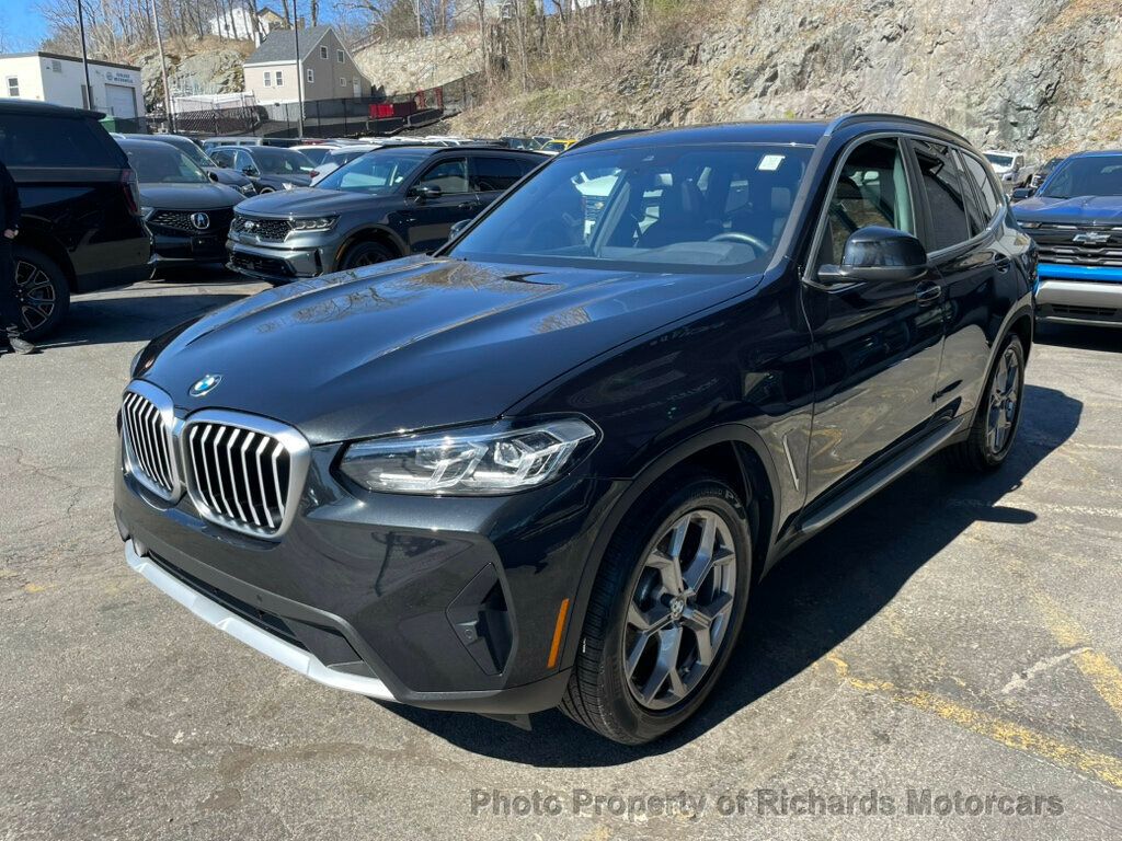 2023 BMW X3 xDrive30i Sports Activity Vehicle - Black Sapphire Metallic exterior view 5