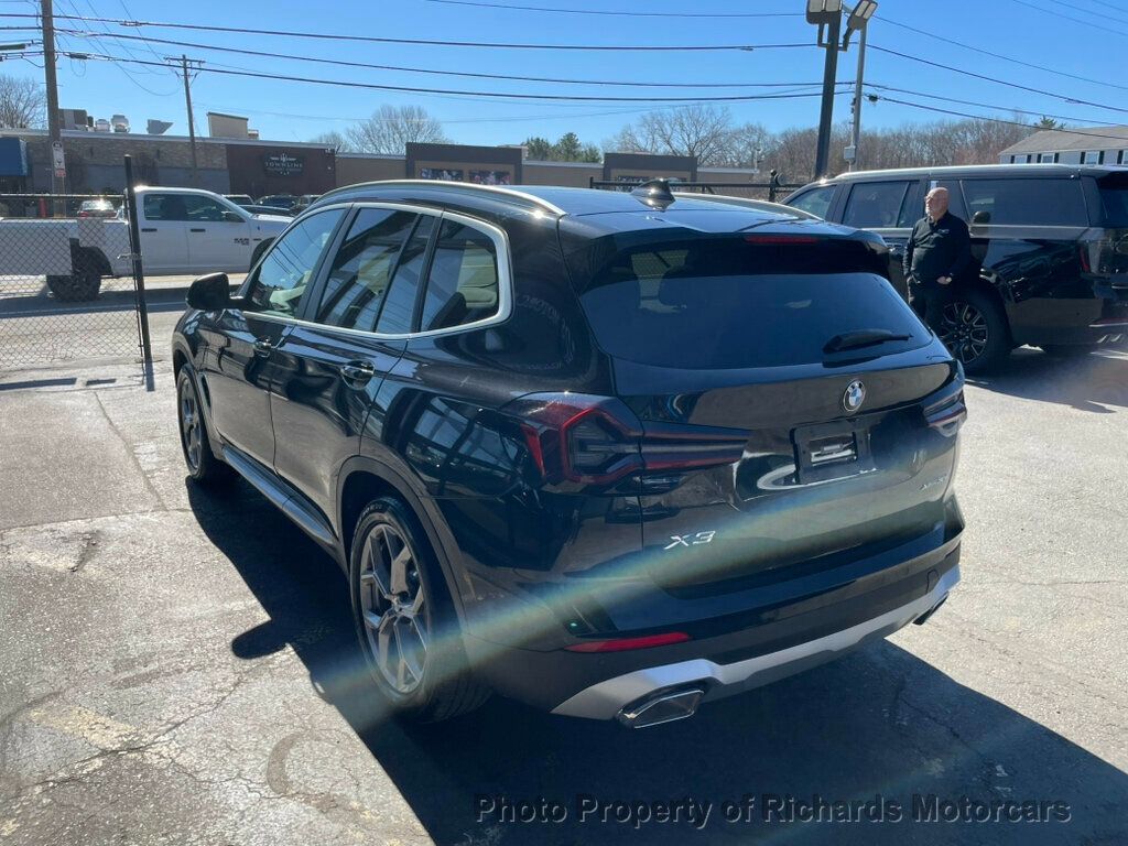2023 BMW X3 xDrive30i Sports Activity Vehicle - Black Sapphire Metallic exterior view 6