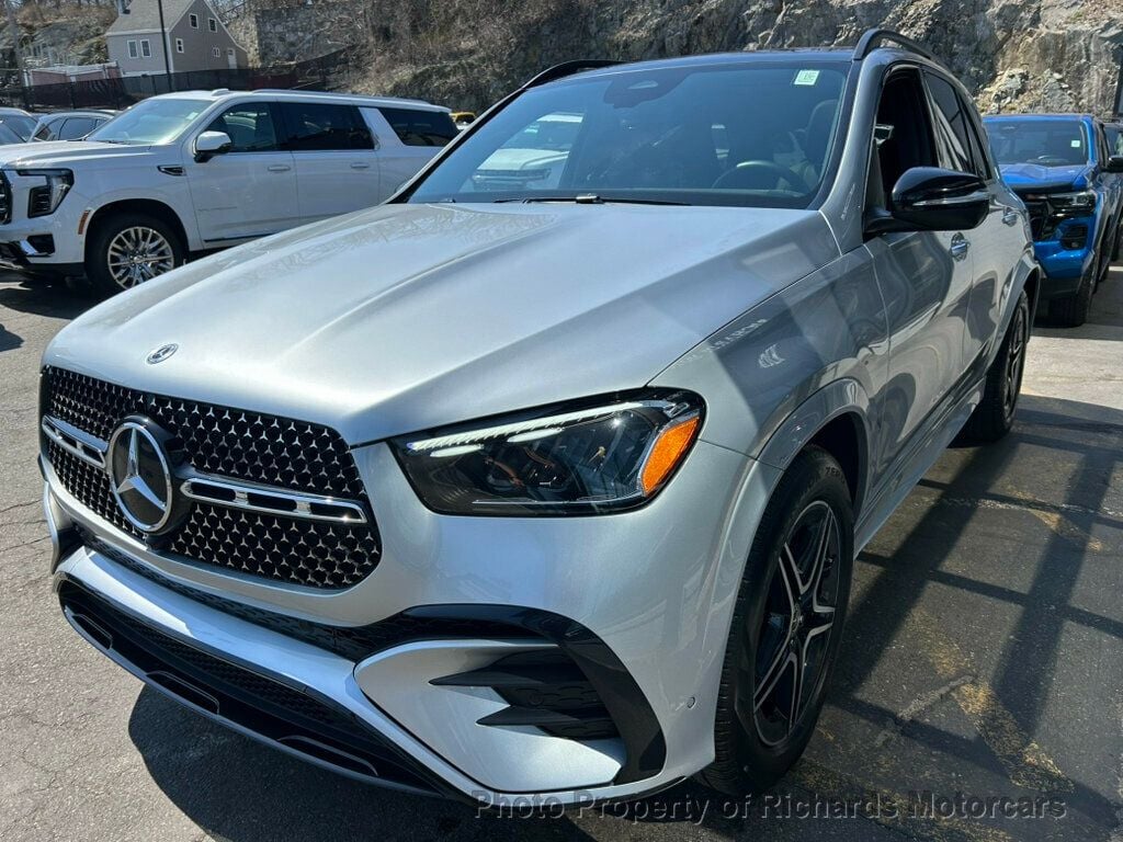 2024 Mercedes-Benz GLE GLE 450 4MATIC SUV - Cirrus Silver Metallic exterior view 6