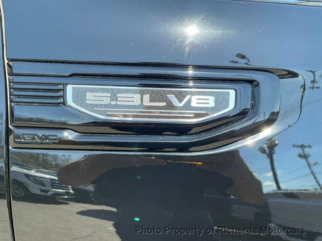 2024 GMC Sierra 1500 - Onyx Black exterior view 10