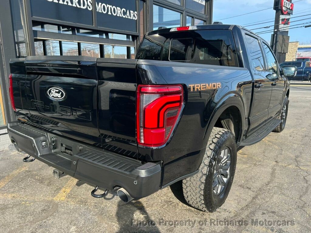 2025 Ford F-150 Tremor 4WD SuperCrew 5.5' Box - Agate Black Metallic exterior view 3