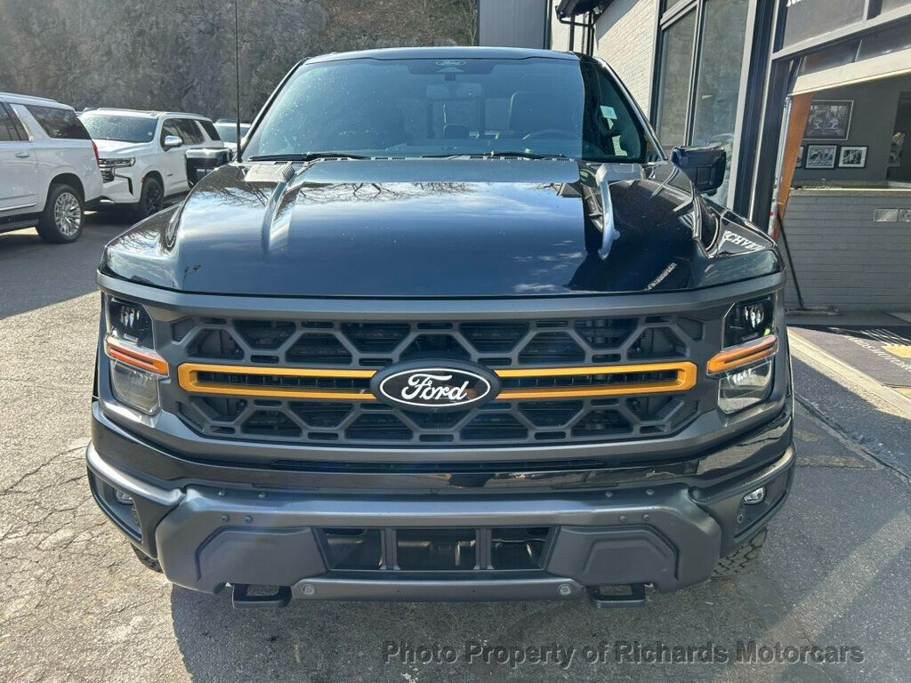2025 Ford F-150 Tremor 4WD SuperCrew 5.5' Box - Agate Black Metallic exterior view 7