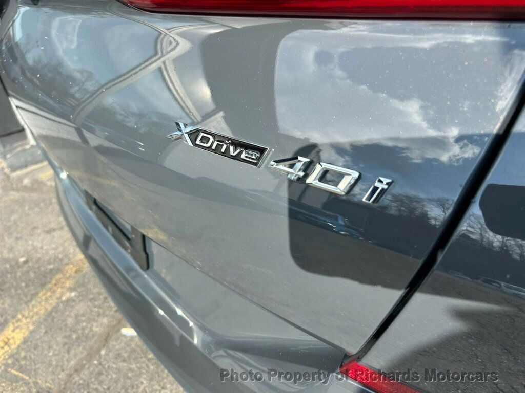 2022 BMW X6 xDrive40i Sports Activity - Dravit Grey Metallic exterior view 10