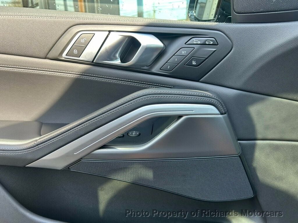 2022 BMW X6 xDrive40i Sports Activity - Dravit Grey Metallic exterior view 15