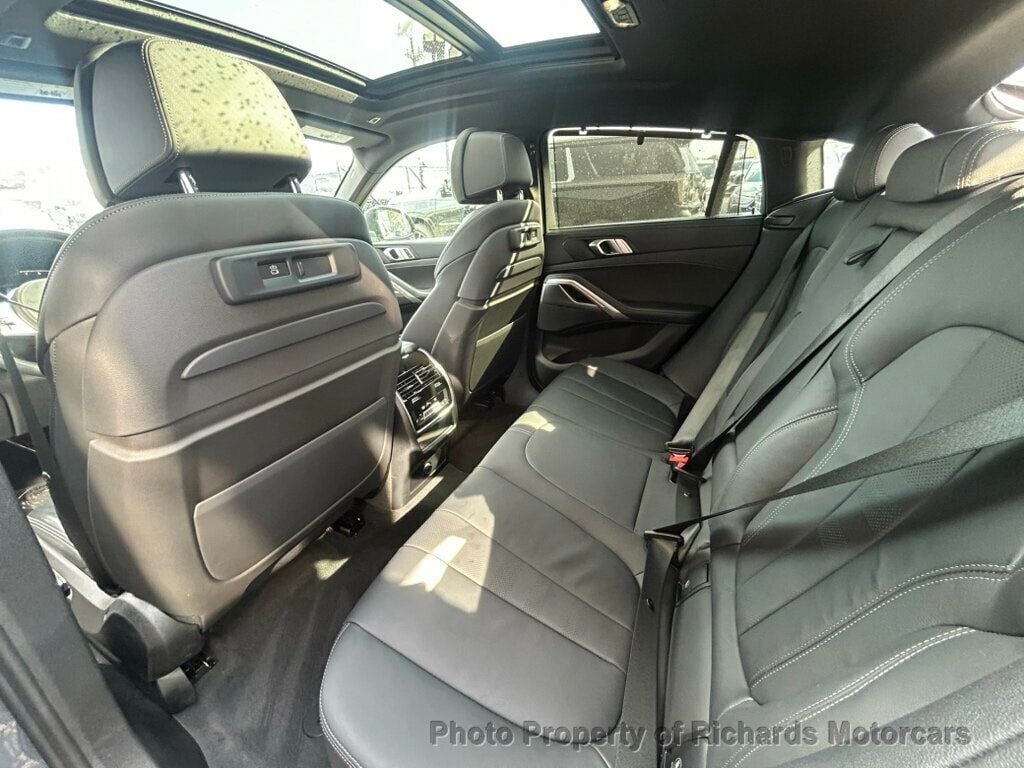 2022 BMW X6 xDrive40i Sports Activity - Dravit Grey Metallic exterior view 17