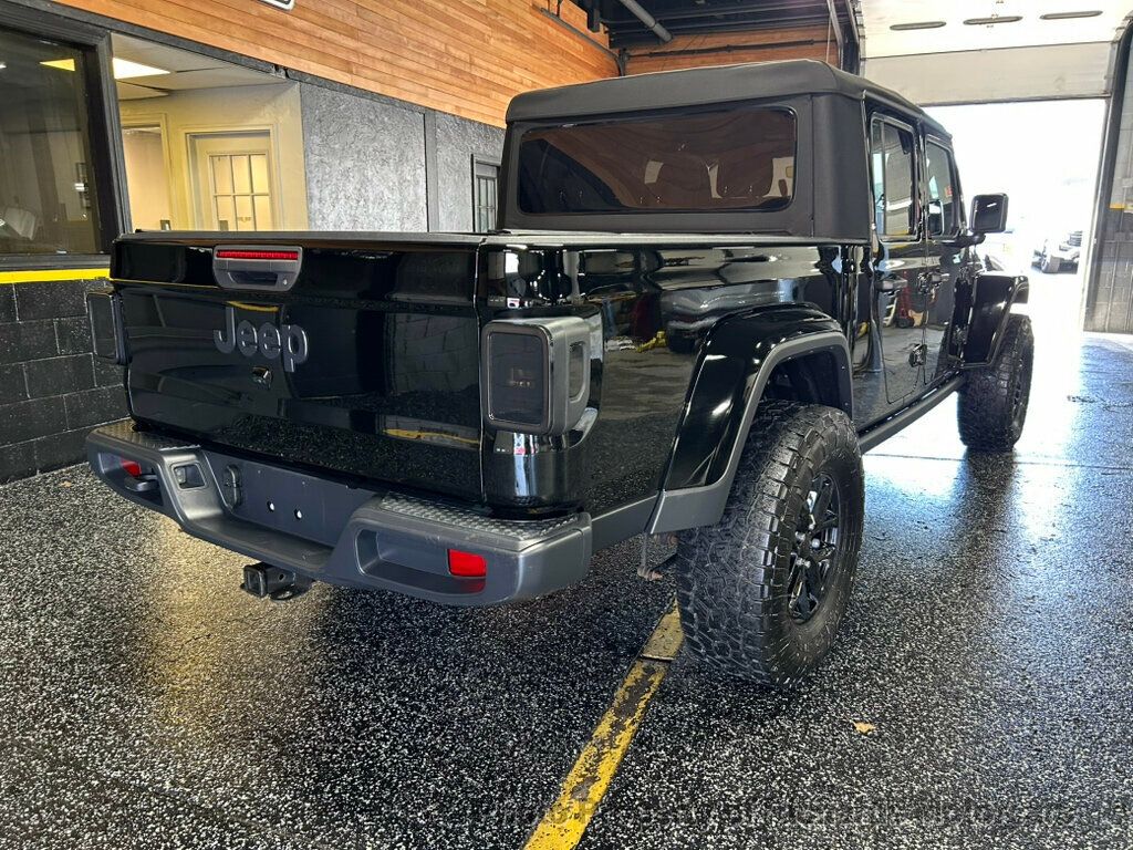 2022 Jeep Gladiator - Black Clearcoat exterior view 3