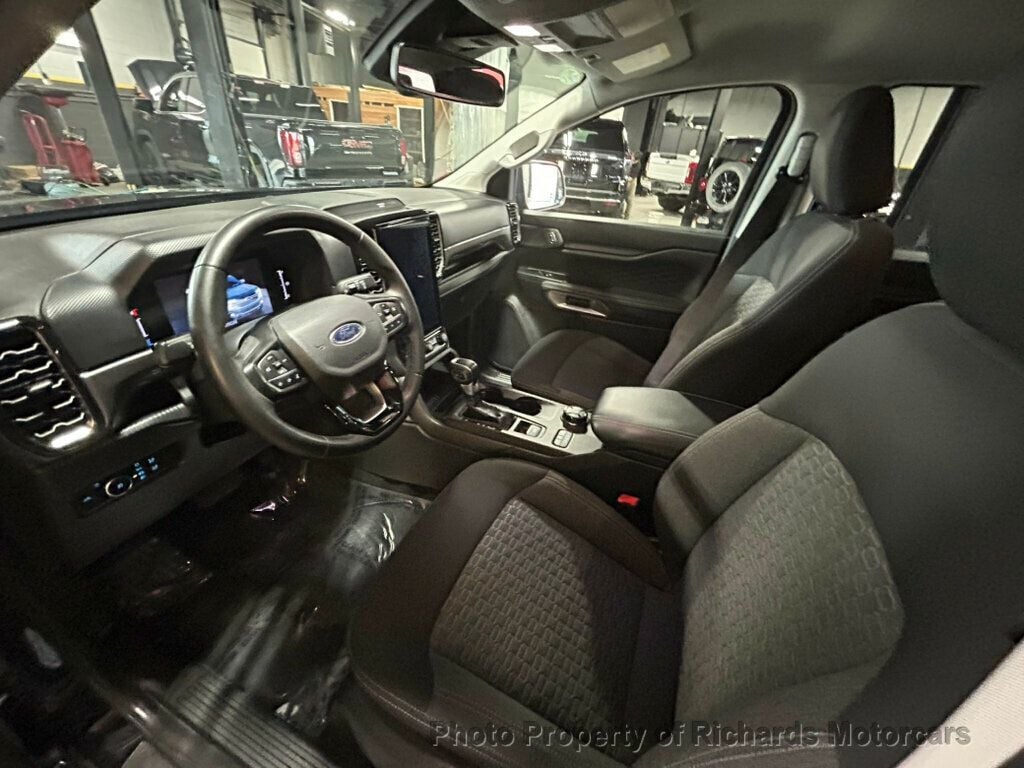 2024 Ford Ranger XLT 4WD SuperCrew 5' Box - Shadow Black exterior view 15