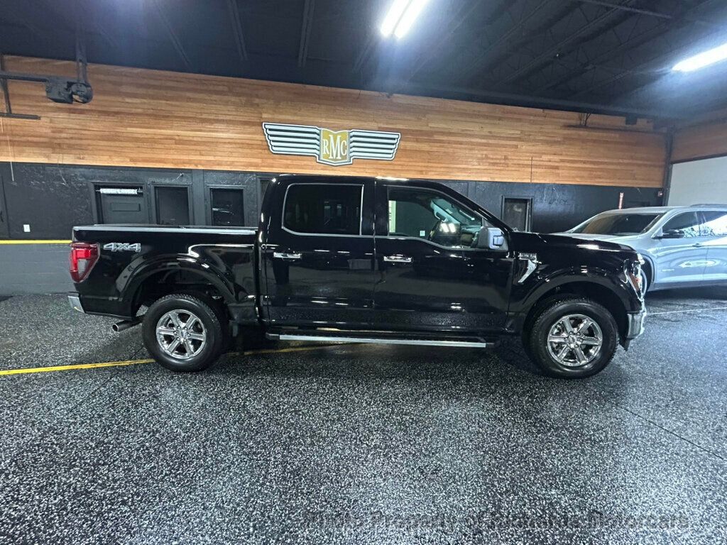 2025 Ford F-150 XLT 4WD SuperCrew 5.5' Box - Agate Black Metallic exterior view 2