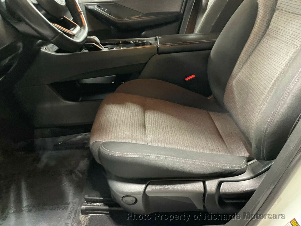 2021 Nissan Rogue AWD S - Glacier White exterior view 7
