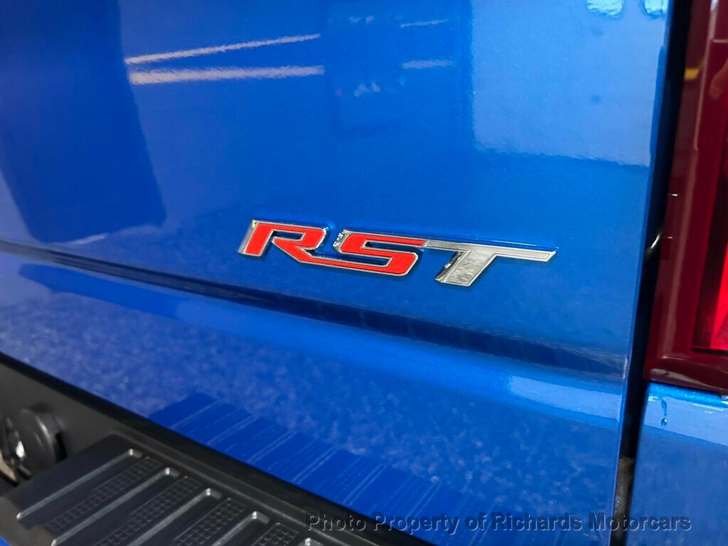 2024 Chevrolet Silverado 1500 - Glacier Blue Metallic exterior view 12