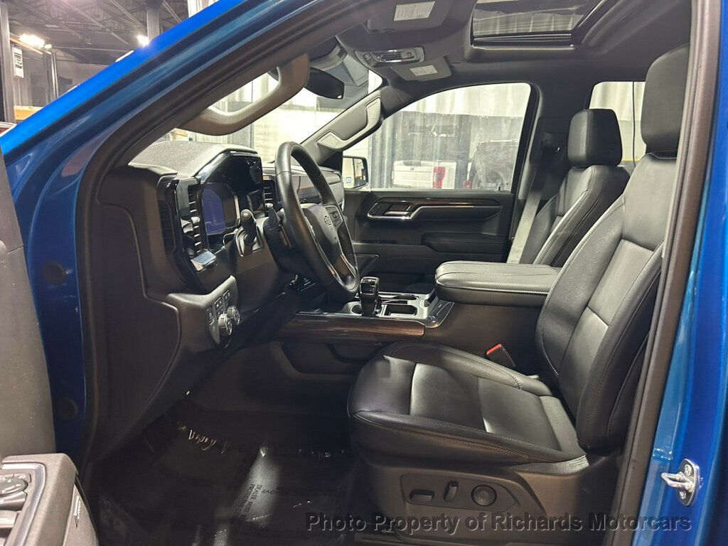 2024 Chevrolet Silverado 1500 - Glacier Blue Metallic exterior view 14