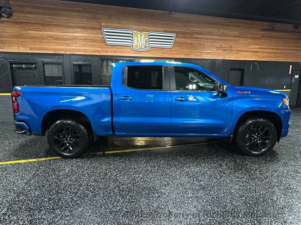 2024 Chevrolet Silverado 1500 - Glacier Blue Metallic exterior view 2