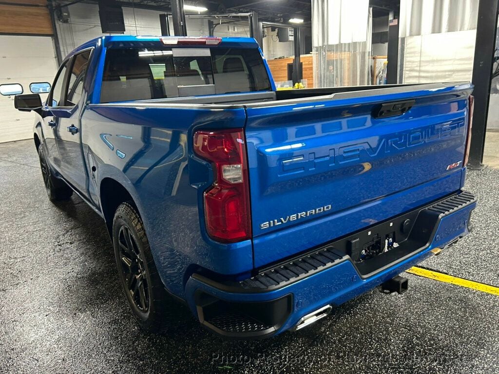2024 Chevrolet Silverado 1500 - Glacier Blue Metallic exterior view 5