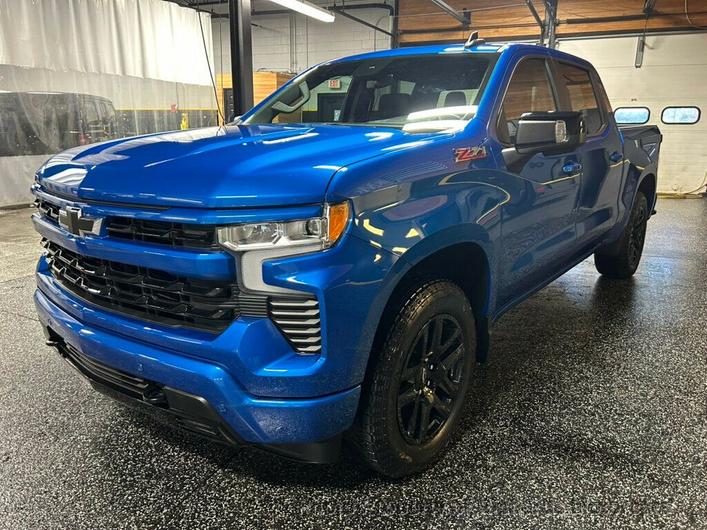 2024 Chevrolet Silverado 1500 - Glacier Blue Metallic exterior view 7